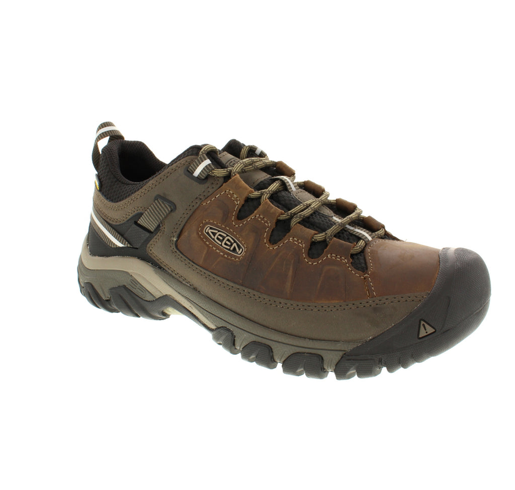 The Targhee III brings an upgrade to the iconic hiking shoe you know and love. Keen mixes style and technology to keep you looking great and protected!
