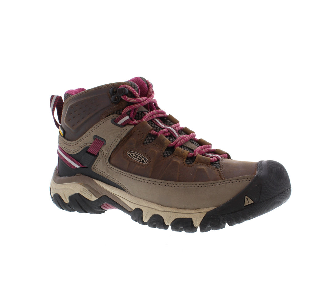 Adventures on the terrains will be no match for the Targhee III Waterproof! This hiking shoe has more than enough support and sleek design to last!