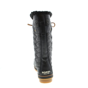 The Tofino™ II by Sorel is a waterproof boot with a removable footbed and faux fur. Keeping your feet dry while leaving you look fashionable is this boots specialty!