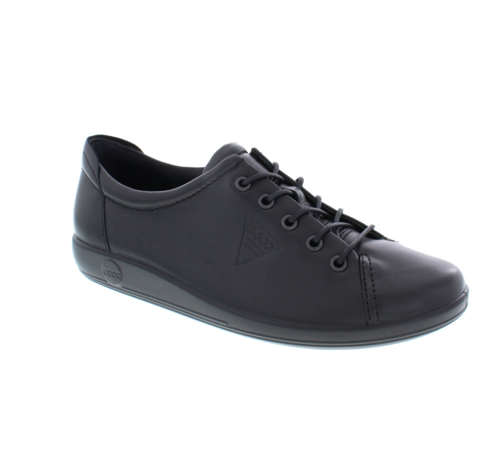 This casual Soft 2.0 ECCO shoe provides a comfortable and sleek design! Put on this leather sneaker, and you will see why we love ECCO so much!