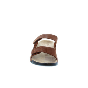 The Ecco 2nd Cozmo slide features FLUIDFORM™ technology and is crafted with soft full-grain leather joined to a flexible sole to create a one-piece slide. Featuring PU midsole, adjustable straps - these slides offer Scandinavian style while offering unbeatable comfort.