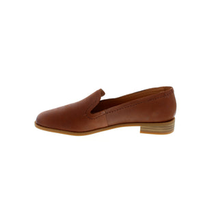 The Clarks Pure Hall loafer features a leather upper with soft cushioning and a grippy sole - perfect for all-day wear.