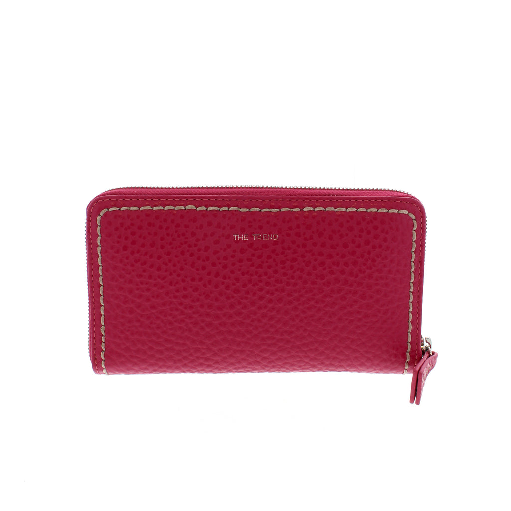 This chic wallet from The Trend is perfect for keeping all of your essentials organized.  Featuring a zipped exterior to keep your belongings secure and multiple slots for cards.  