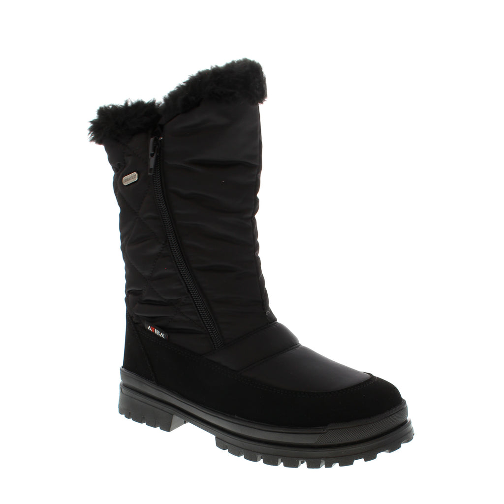 These Attiba boots are designed with a beautiful quilted upper and wool lining to keep your feet toasty warm during cold weather. Designed with an Attibatex waterproof membrane, your feet will stay dry. 