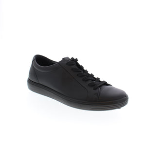 A modernized version of the original ECCO SOFT 7, this lace-up sneaker has a classic toe cap and tonal color and can be worn in various seasons while keeping your wardrobe up to style speed!    