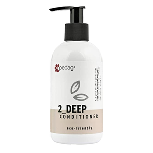 Pedag Deep Conditioner is solvent-free, biodegradable, and gentle to clean, nourish and protect all materials except textile. Crafted from aloe vera to provide moisture, lanolin to keep material supple, and natural wax to nourish the leather, supple emulsion naturally gives a brilliant shine to shoes, bags, gloves and other leather accessories.