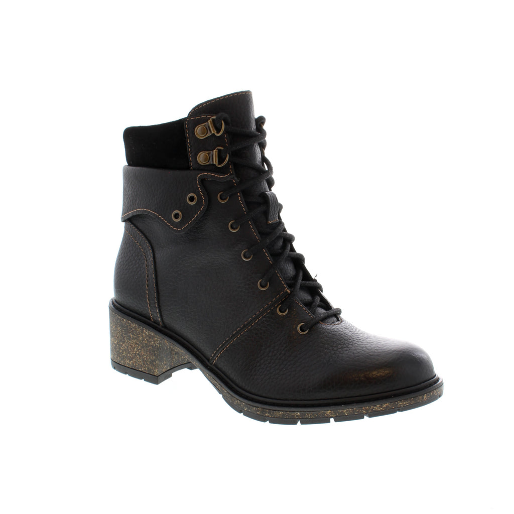 The Aubry is a trendy combat-inspired, lace-up boot that features weatherproof materials which have been treated to protect your shoes and your feet from wet weather. With the signature comfort you know and love from Aetrex, these boots perfectly mix style and support!