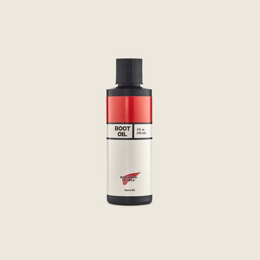 Red Wing Boot Oil is a deep conditioning leather upper oil designed for use in the spring and summer months for optimal maintenance of your boots. Used regularly, this oil will help to extend the life and beauty of your boots from the leading outdoor brand Red Wing.