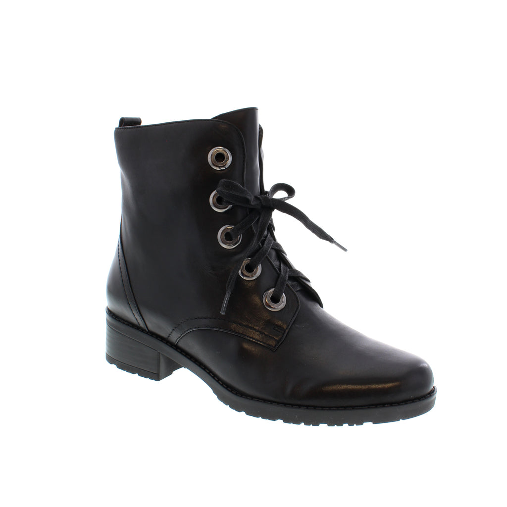 The Brigitta boot from Canal Grande feature a beautiful lace-up front that adds just the right amount of flare! These boots are a must-have with a side zipper for easy entry and a gripped sole for traction! 