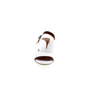 This special Bueno Chloe is crafted in white leather, with a cushion-soft insole, a plush footbed, and a flexible sole for extra comfort. Its two-tone wave pattern, adjustable ankle strap, and shock-absorbing support provide stability and all-day comfort. Stand out and stay supported with this timeless classic.