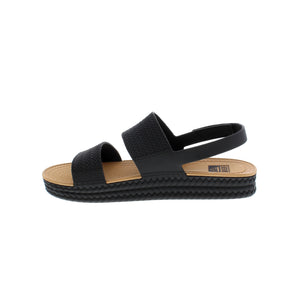 Featuring espadrille-like braiding and ropey carvings, Reef's Water Vista sandals provide a modern, stylish look that will keep you looking your best all season long. The water-friendly materials mean these sandals are easy to maintain, so you can enjoy your favorite beach days with minimal effort.