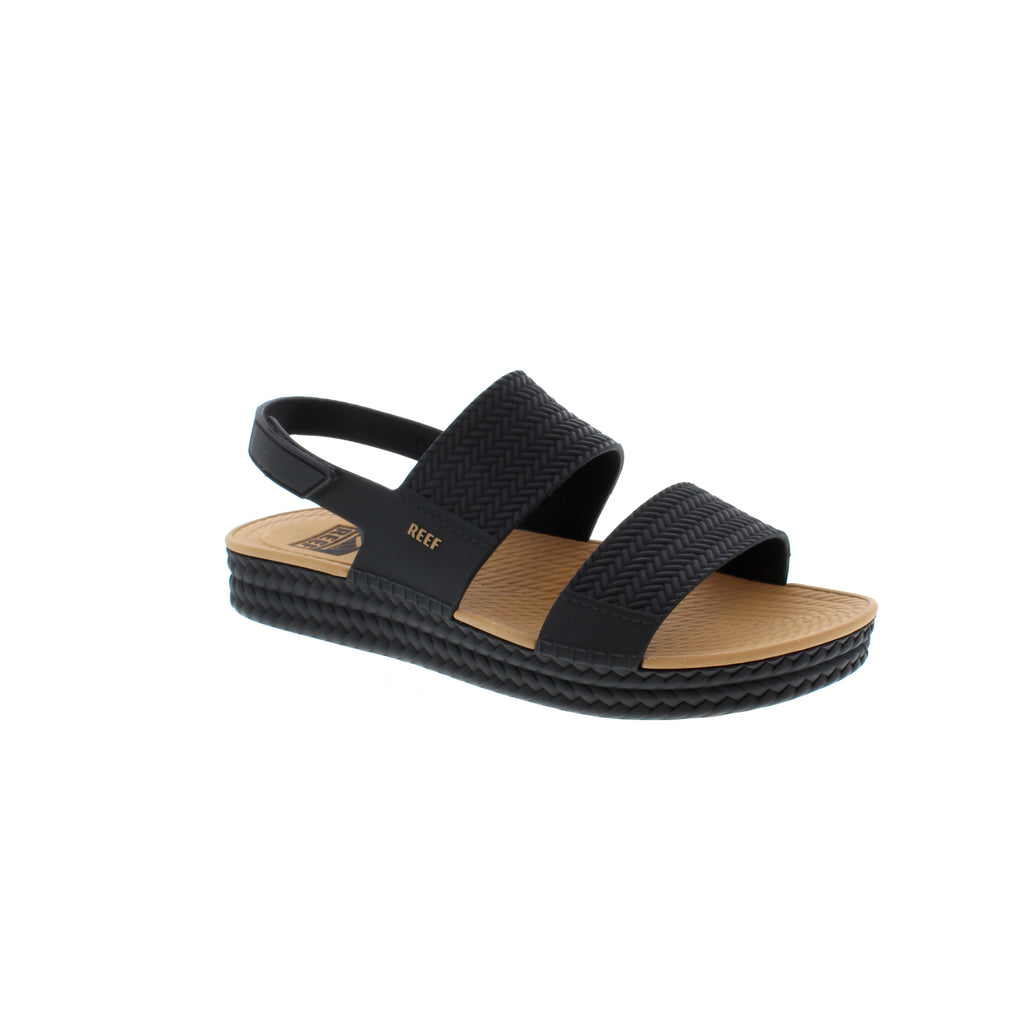 Featuring espadrille-like braiding and ropey carvings, Reef's Water Vista sandals provide a modern, stylish look that will keep you looking your best all season long. The water-friendly materials mean these sandals are easy to maintain, so you can enjoy your favorite beach days with minimal effort.