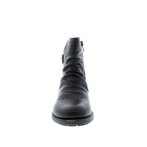 Remonte D8082-00 heeled boot is the right amount of flair for everyday wear. This supportive boot features a removable insole, Remonte Tex, to keep your feet dry, a side zipper for easy on/off, and ruching detailing for a fashion-forward design.