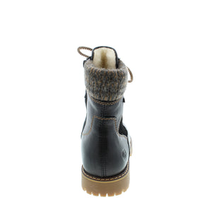 The Remonte D9378-00 boot is designed with a wool cuff, Remonte Tex to keep your feet dry, a lace-up front for a customized fit, and a flip grip for extra traction on ice and snow.