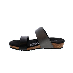 Keep your feet comfy and fashionable in the Daisy from Aetrex! These cute sandals are ready for Summer adventures!