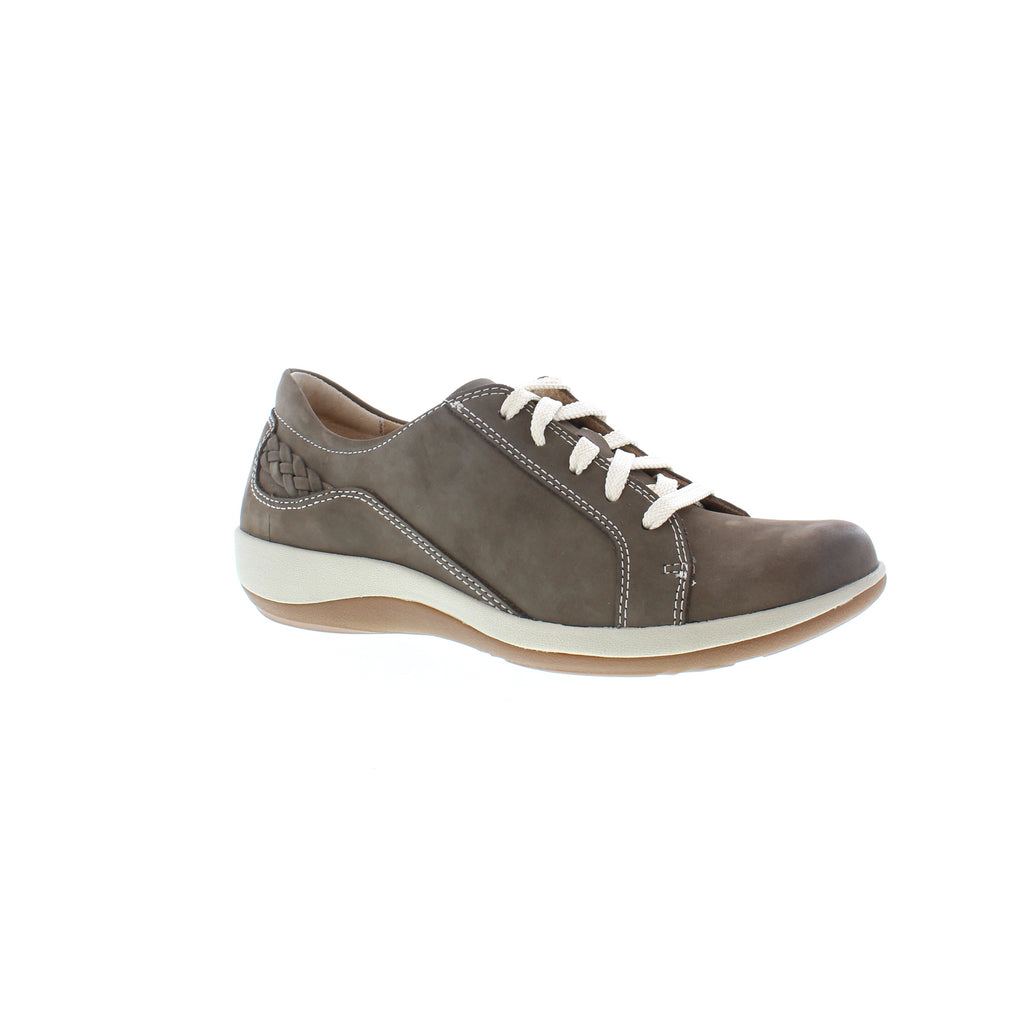 This lace-up Dana sneaker is incredibly comfortable - you won't want to take them off all season long! Featuring Aetrex's signature arch support, the Dana is designed to align and relieve common foot pain, including plantar fasciitis. 