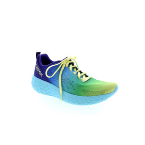 Aetrex Danika is a supportive mesh sneaker that features arch support, UltraSky™ cushioning, adjustable laces, padded collar and tongue for extra comfort to keep you comfortable all day long.