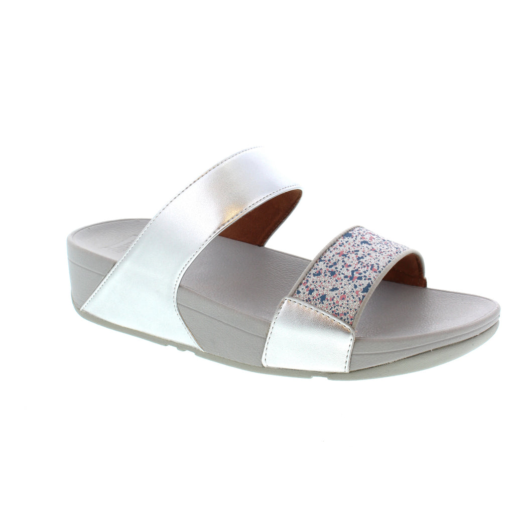 These sparkly slides are softly padded and feature FitFlop's legendary Microwobbleboard™ midsoles for the ultimate comfort and cushioning. Put these sandals on, and your feet and wardrobe will thank you!