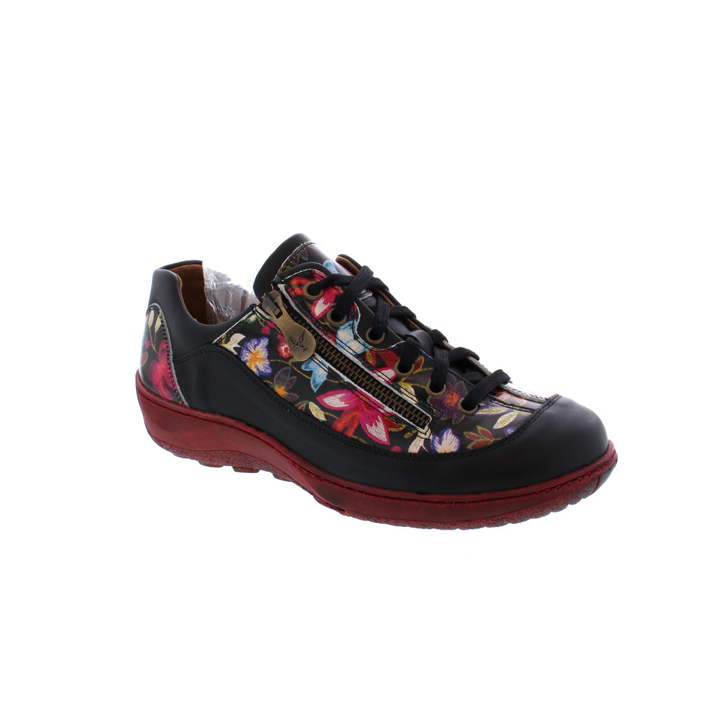 This Portofino presents a bold yet stylish pattern on a comfortable and casual lace-up sneaker. The fashionable print and high-quality material combine comfort and style to create one fantastic shoe!