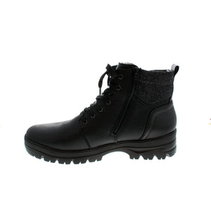 Rieker F5401-00 boot is designed with a lace-up front for a customized fit, a side zipper for easy on/off, Remonte Tex to keep your feet dry, gripped outsole for traction and a flip grip for ultimate traction on ice and snow.