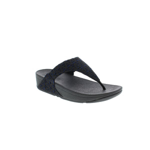 The FitFlop Lulu Geo-Webbing sandal is designed to deliver superior cushioning and shock absorption in a lightweight, comfortable package. Its microfiber upper, rocker bottom and 1-2