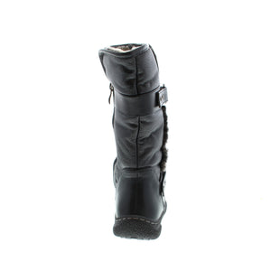 Keep your feet toasty with the Gabi 2 boot from Wanderlust. Designed with a rollable collar, this waterproof boot is cold rated to -20°C and will keep your feet gripping in the snow.  