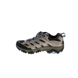 With the Moab 3 waterproof hiking shoe by Merrell, your feet will slip into instant comfort with the Kinetic Fit™ ADVANCED contoured insole and Merrell Air Cushioned heel! Hiking has never been more enjoyable!