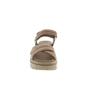Fly London JADA854FLY puts a fresh spin on a classic sandal. With criss-cross straps, velcro adjust and a chunky outsole - your feet will stay comfortable, confident and cool in these sandals!