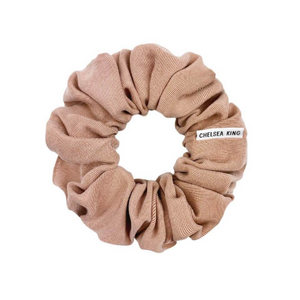 The Luxe is the perfect way to style your hair and step up this season's wardrobe. Designed with Rayon Cupro fabric, an eco-friendly material crafted from recycled cotton. This silky, lightweight, and breathable scrunchie is stunning!