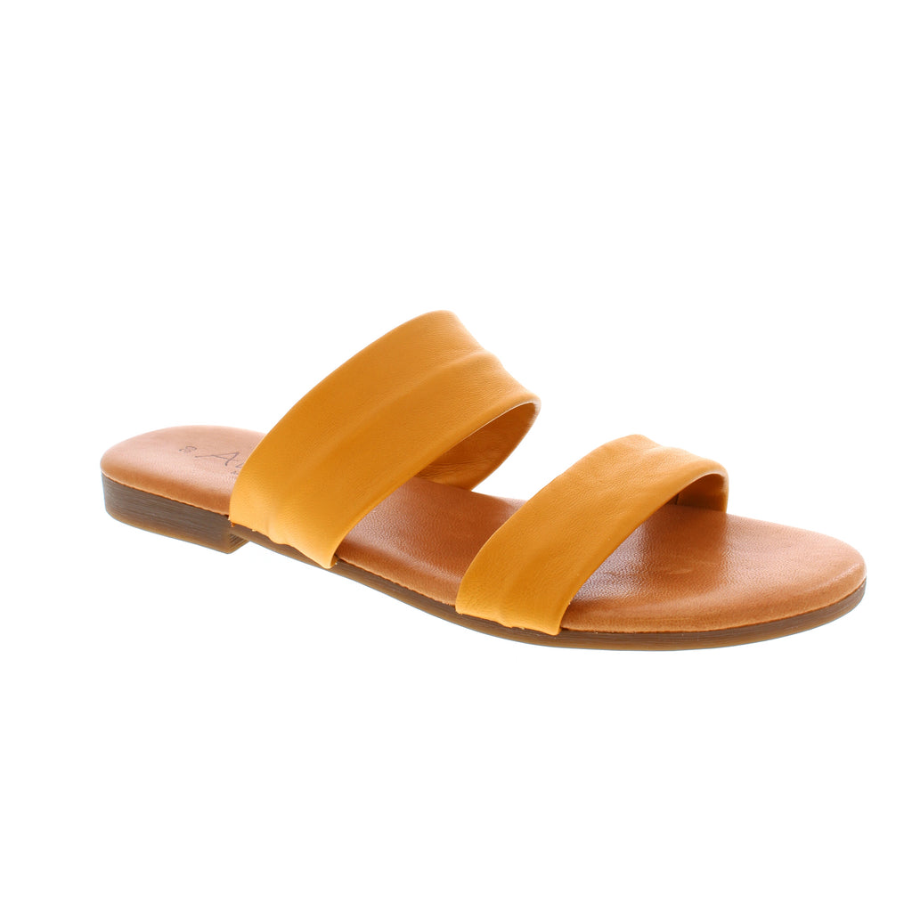 Fall in love with this simple Allora slide that pairs well with any summer outfit! You can't go wrong!