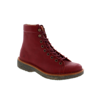 With this lace-up boot, every outfit in your wardrobe will look perfect! This boot is made of quality and recycled materials for the best experience!