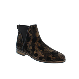 These gorgeous boots feature a camo print and elastic gore panels to slip on for a fashionable day of support! 