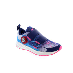 Designed for little feet, the New Balance Kids PTRVLB03 features bungee laces for easy on/off - perfect for kids on the go!