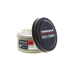 Tarrago Shoe Cream is crafted from carnauba wax and beeswax for nourishment, shine maintenance and color enhancement. This product creates lasting shine and ensures waterproof protection, nutrition and flexibility to leather, while providing full coverage.