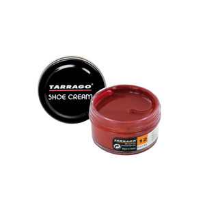 Tarrago Shoe Cream is crafted from carnauba wax and beeswax for nourishment, shine maintenance and color enhancement. This product creates lasting shine and ensures waterproof protection, nutrition and flexibility to leather, while providing full coverage.