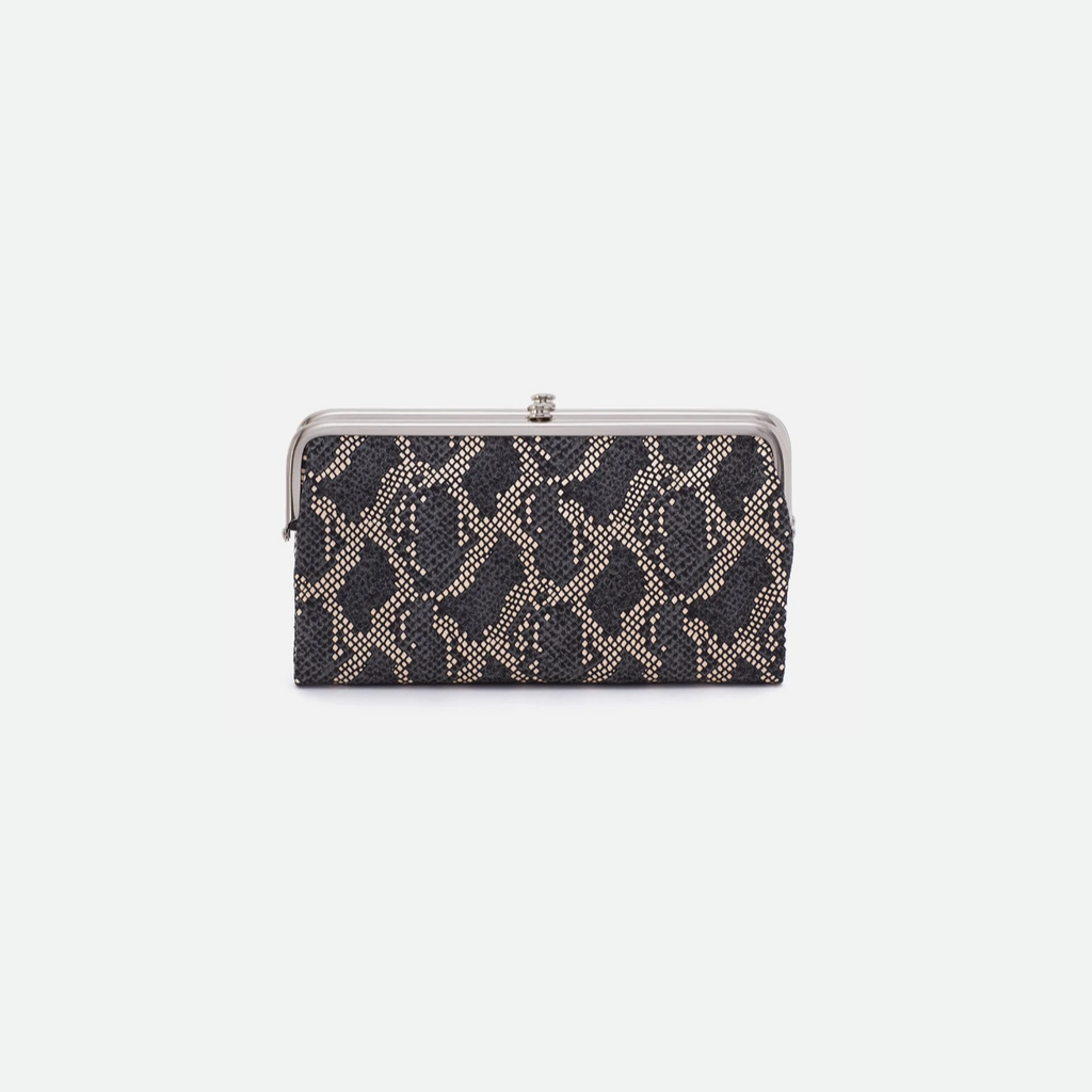 The Lauren wallet is Hobo's best-selling wallet, and for a good reason! Designed with a fashionable exterior and a spacious, organized interior - this wallet will quickly become your new favorite!