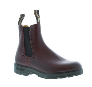 The Blundstone, B1351 is a beautiful leather boot featuring a perforated, leather upper and side elastic panels for easy on/off. With these boots, you will be at the top of your fashion game all season!