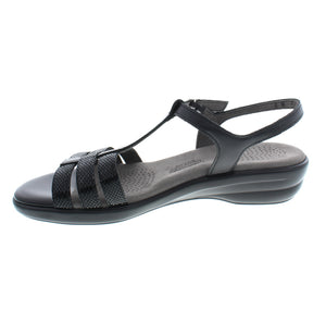 This strappy sandal, by SAS, has a Tripad® comfort footbed that contours to your foot! The fit is also customizable with an adjustable strap and buckle!