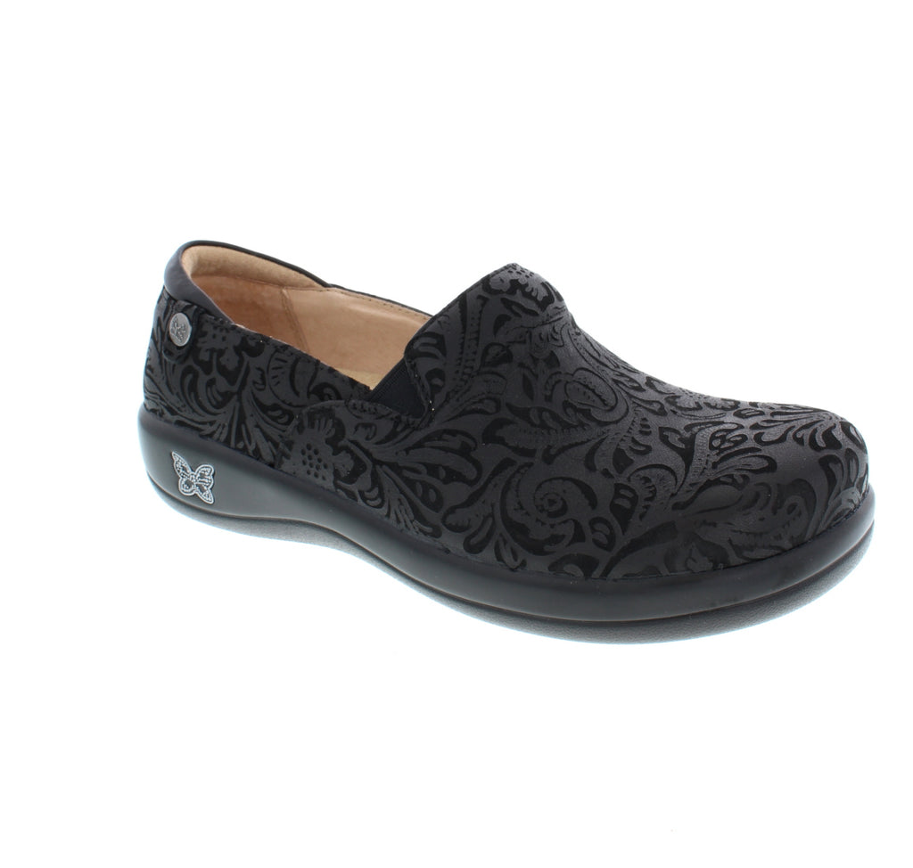 The Keli is the perfect shoe for unique styles you can slip on and go! This handy shoe will provide both ultimate all-day comfort and support!