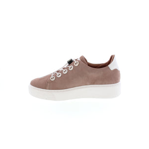 This stylish sneaker from MJUS will quickly become your everyday go-to! Featuring a bungee and regular lace-up front, these cute, high-quality shoes will be on repeat!