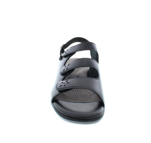 Step into these sandals for the ultimate SAS comfort! A broad, contoured insole delivers plush comfort and support, while a shock-absorbing sole provides cushioning!