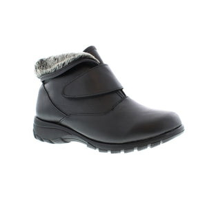 The Secure boot keeps your feet warm and dry with its waterproof upper, easy velcro-adjust and Warmtex lining. Featuring a sleek design, your feet will be protected on all of your Winter adventures. 