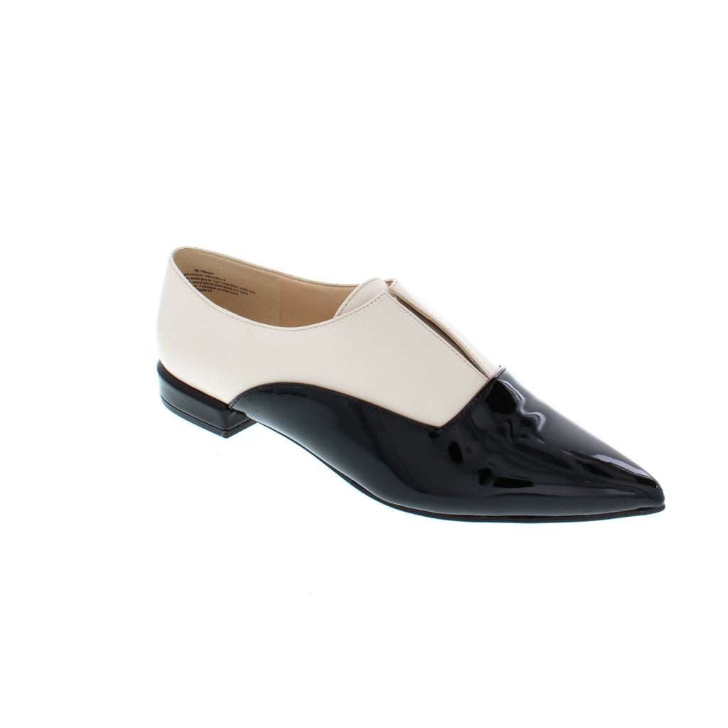 LA SLIP IN WITH TONGUE POINT CAP TOE
